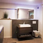 Apartamento Luxus Auf Tollem Anwesen